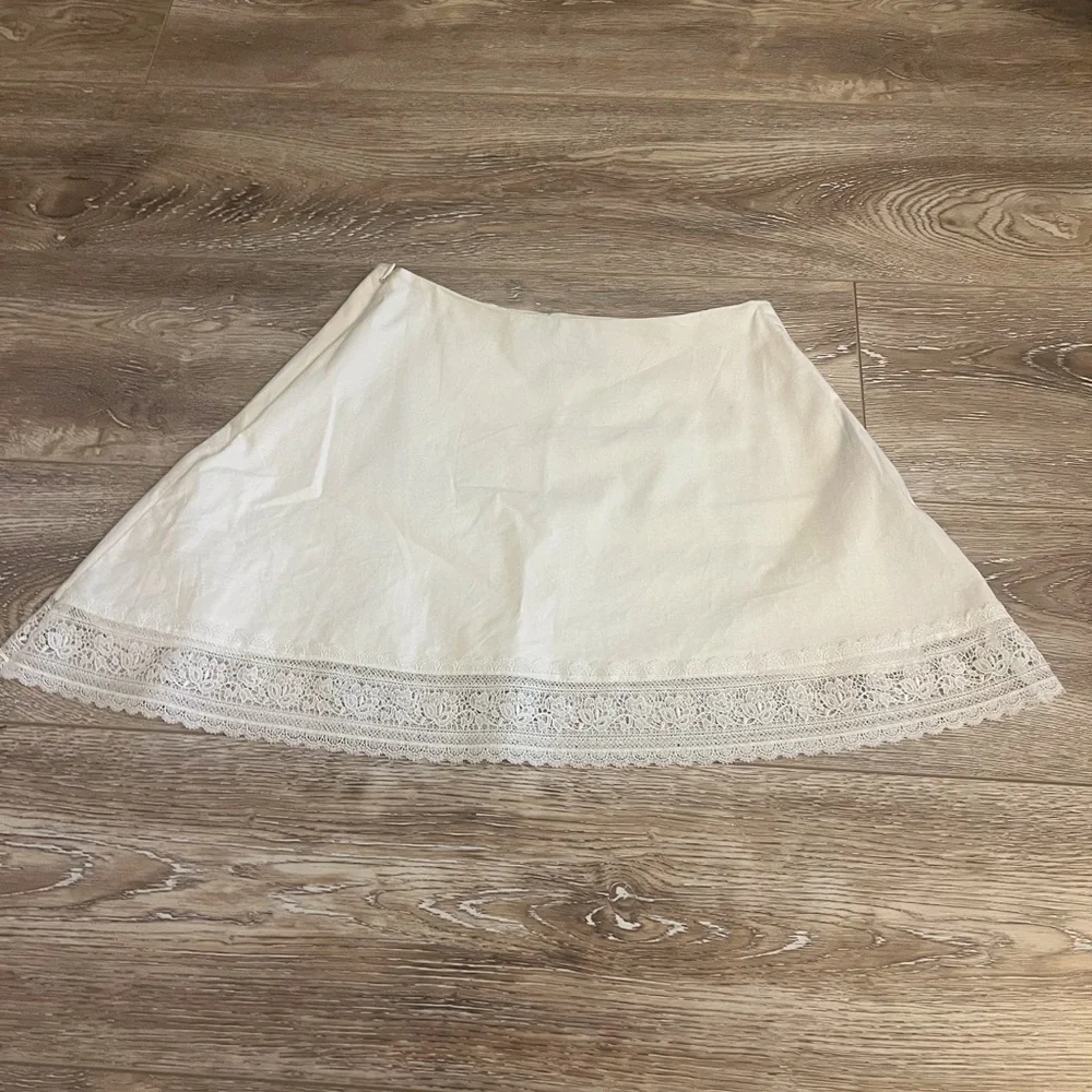 Elegant White Lace Trim Skirt XS Mare Mare - Picture 5 of 5
